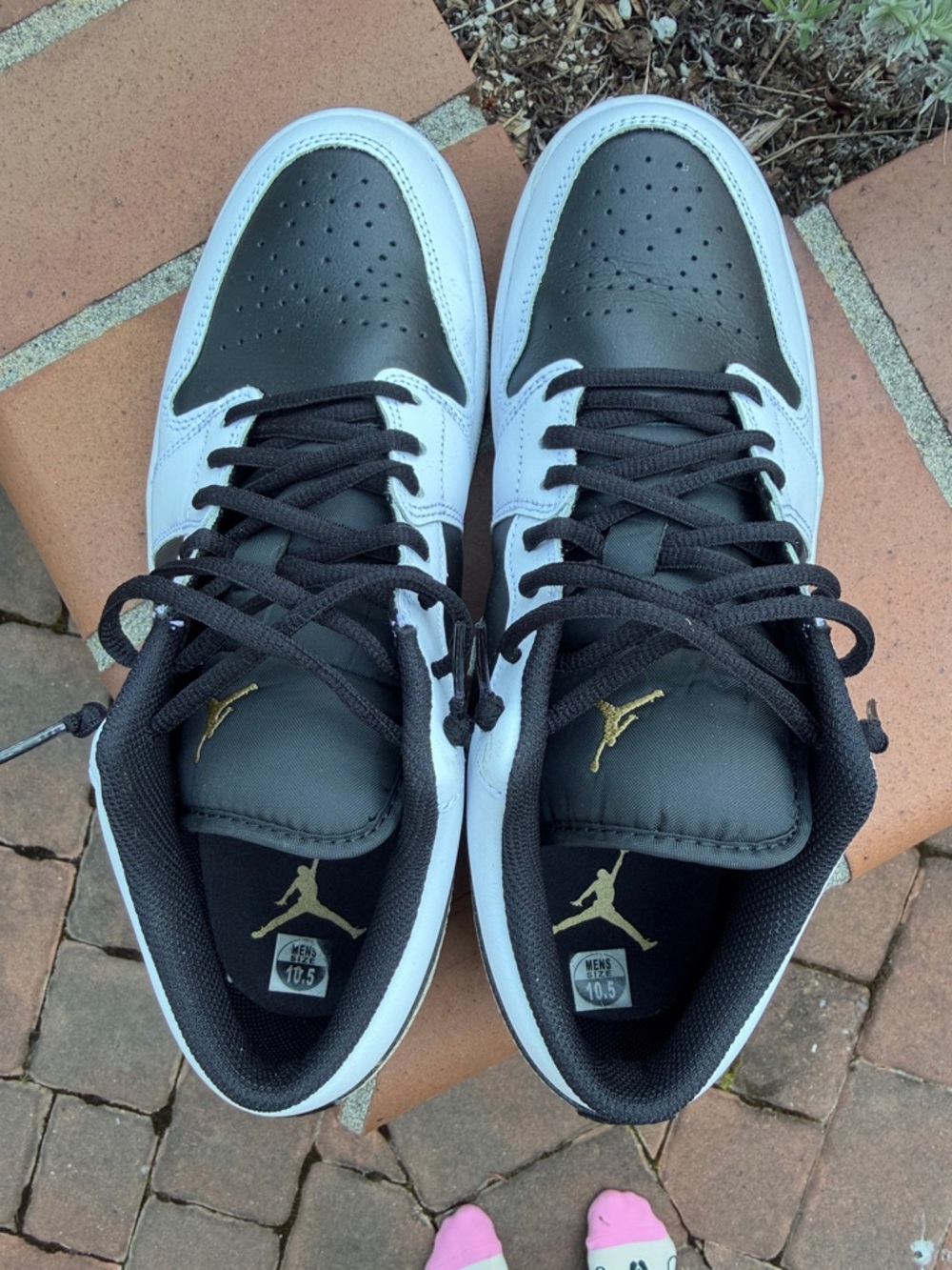 Nike Men’s Air Jordan 1 Low Low - Black White Gold - Picture 2 of 2